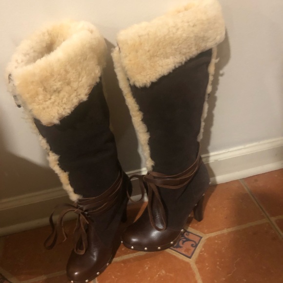 Beautiful boots - Picture 2 of 6